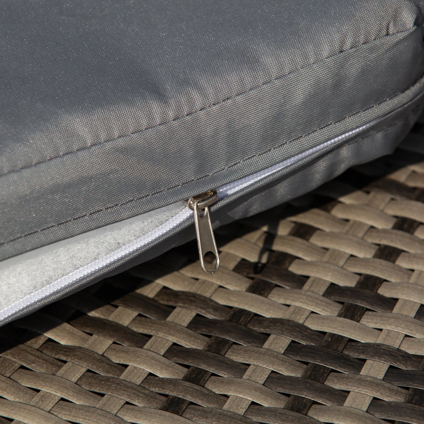 Outdoor Convertible Daybed