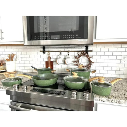 Beautiful set of Pots and Pans